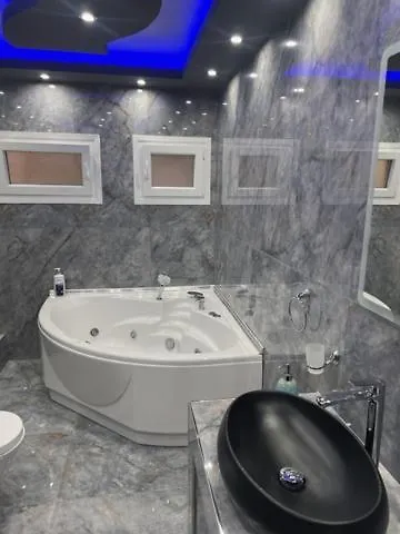 Monasthrioy Pallas 2 By Makhome * סלוניקי